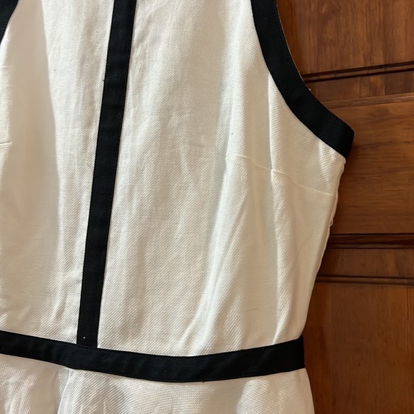 BB DAKOTA BLACK AND WHITE SKATER DRESS - Picture 2 of 4